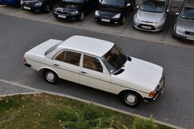 Mercedes W123 230E 1982 Giełda Mercedesów